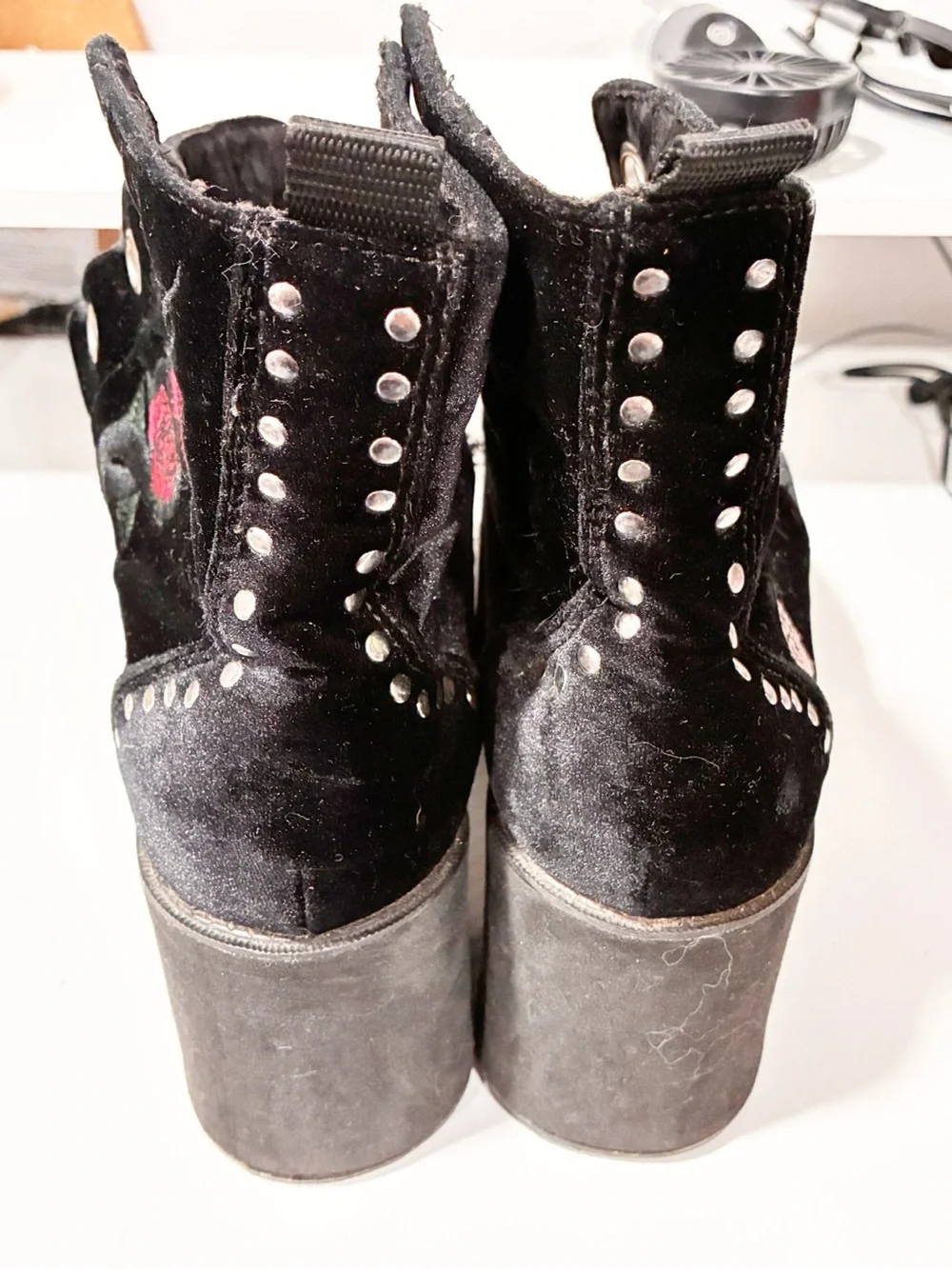 T.U.K Black Velvet Rose and Snake Nosebleed Velvet Heeled Boots Size 6
